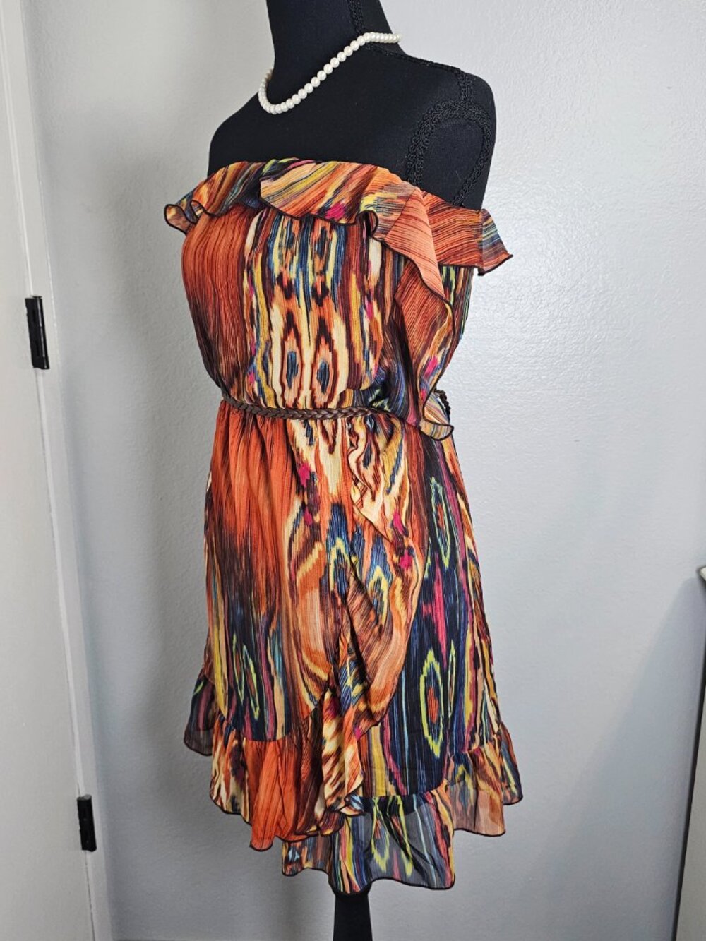 NEW Modern Love Strapless Ikat Mini Dress Ruffle Trim Belted Boho Size Small - Picture 3 of 7